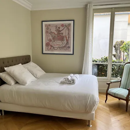 La D'auteuil, 16 Alloggio in famiglia Parigi