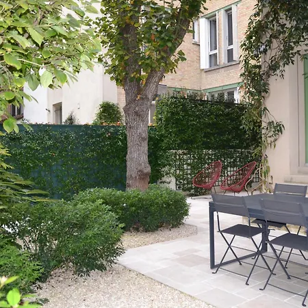 La D'auteuil, 16 * Parigi