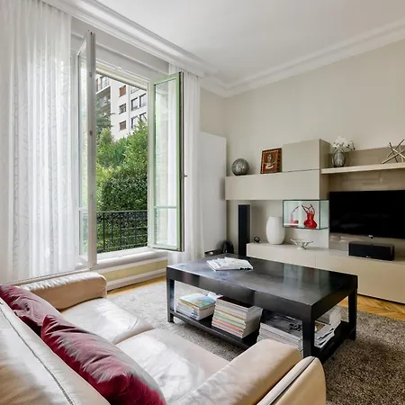La D'auteuil, 16 Parigi